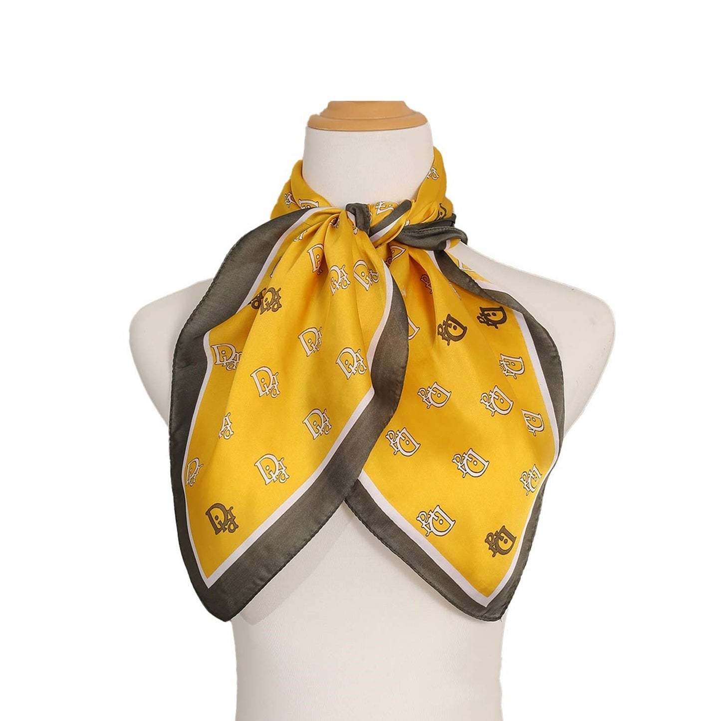 TEXT PATTERN SCARF