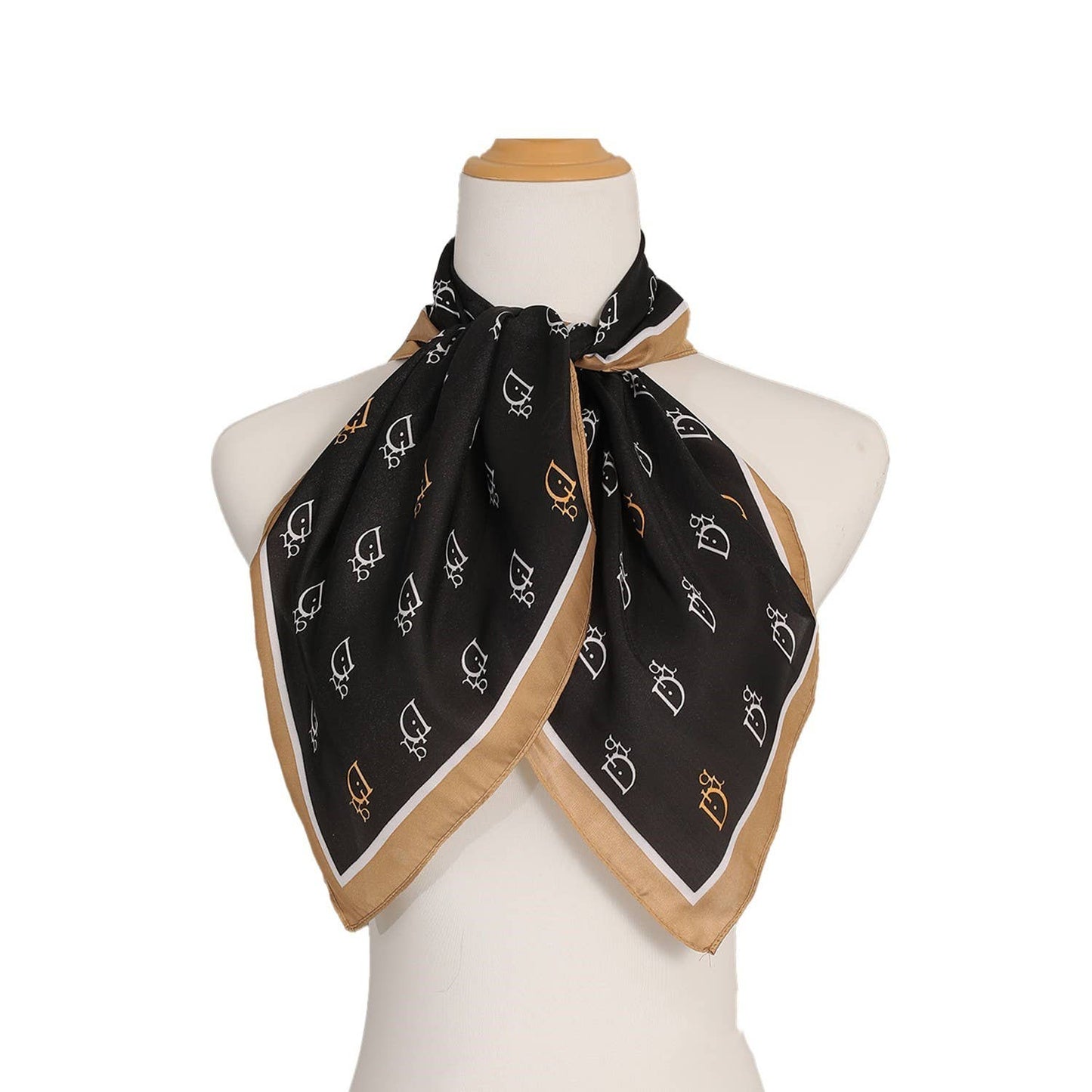 TEXT PATTERN SCARF