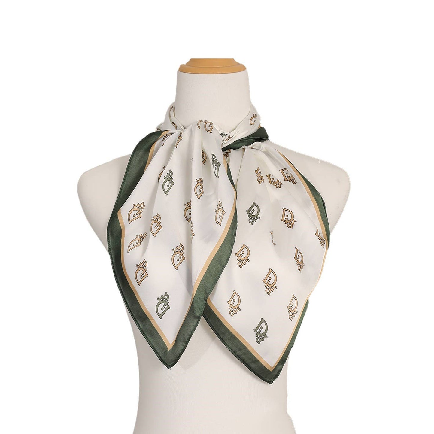 TEXT PATTERN SCARF