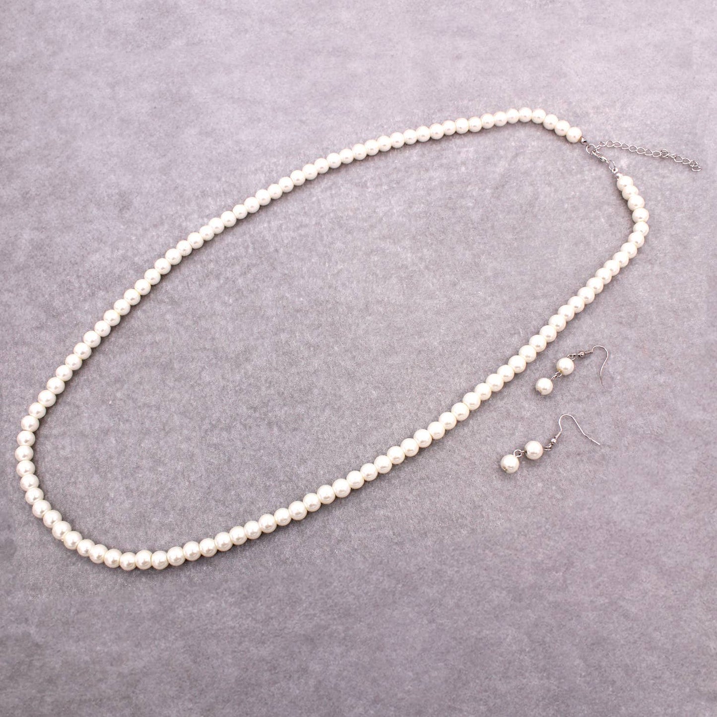 PEARL LONG  NECKLACE