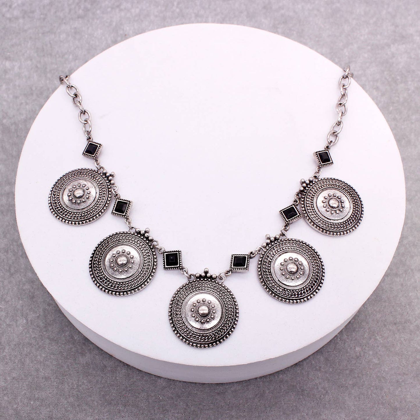 ANTIQUE STONE NECKLACE