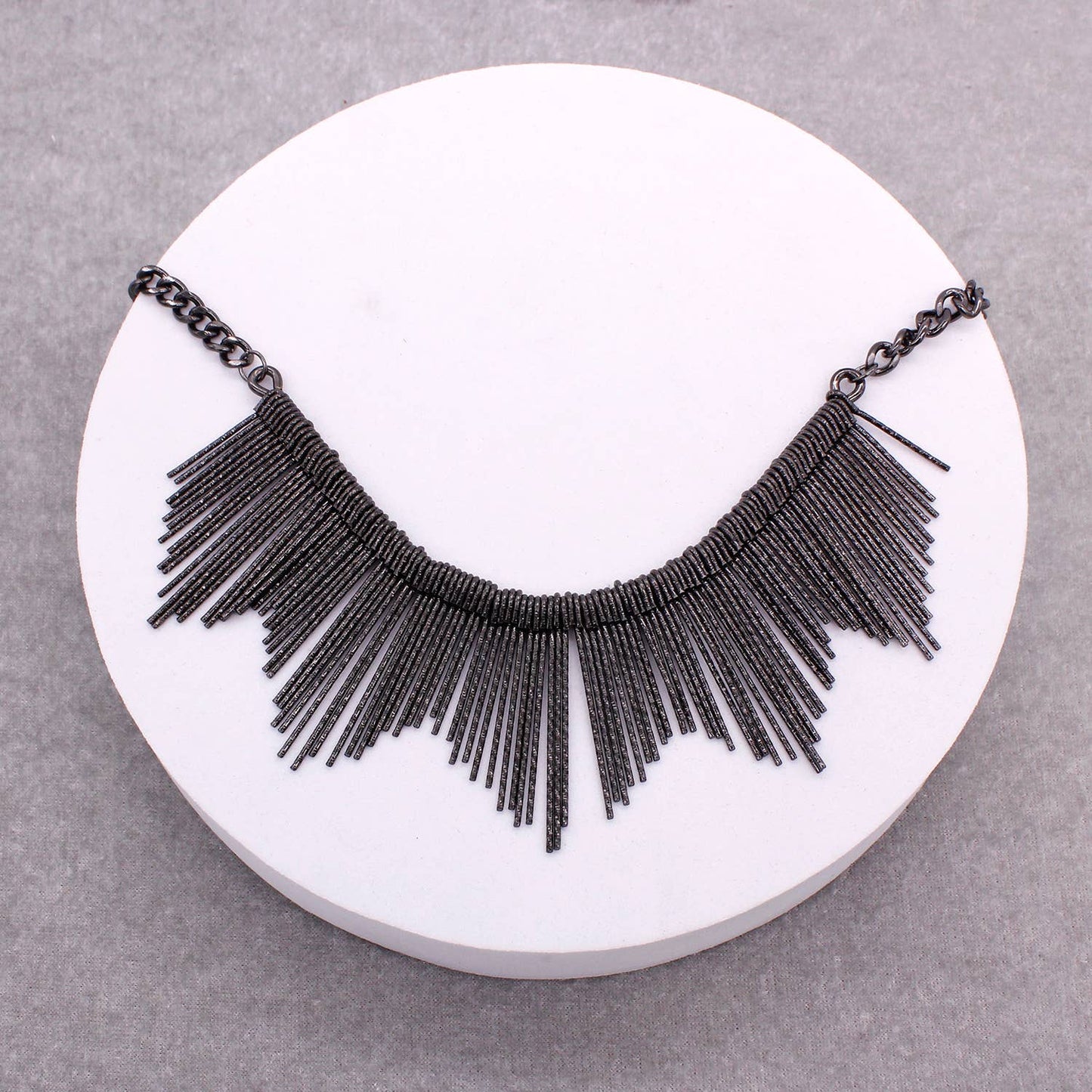 LARIAT BOHEMIAN TEXTURED BAR NECKLACE