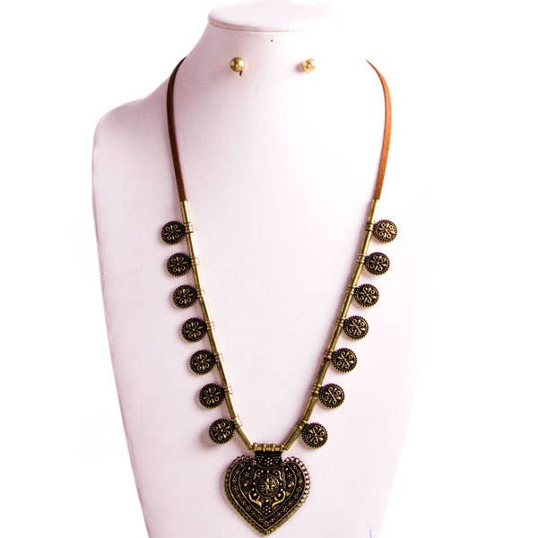 ANTIQUE BOHEMIAN STATEMENT NECKLACE