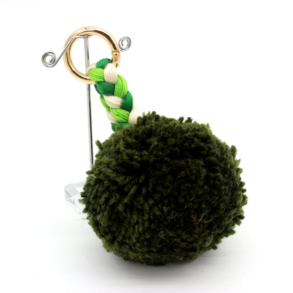 FLUFFY YARN BALL KEY CHAIN